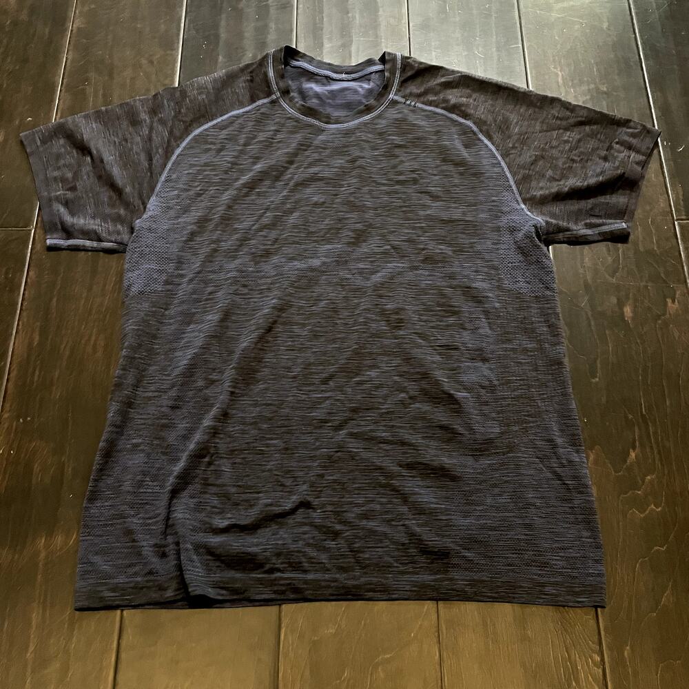 Lululemon Metal Vent Tech Short Sleeve Heathered Navy Blue Mens Size L